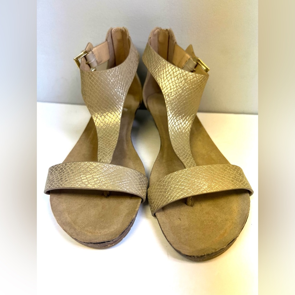 Reaction Kenneth Cole-‎ Great Gal Shoes, Gold/Tan, Size:9, Pre-Owned